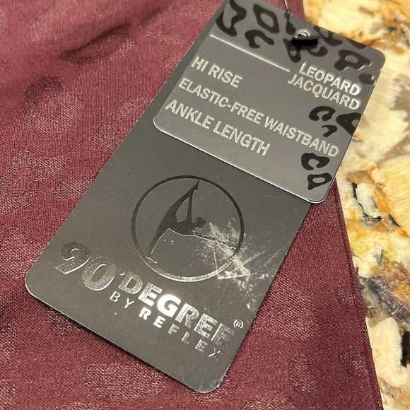 90 Degree by Reflex - Picture 2 of 8